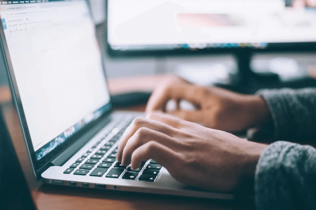 Programmation affiché sur un écran d’ordinateur – développement et création de site web.